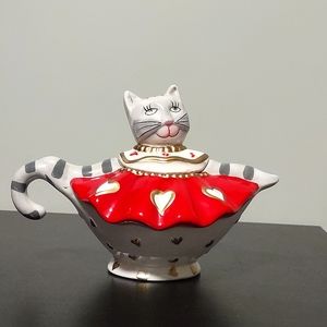 Rossi Cream Pitcher Handcrafted for Silvestri